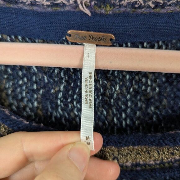 Free People | Navy Bell Sleeve Mixed Knit Sweater Size Medium - Picture 4 of 13